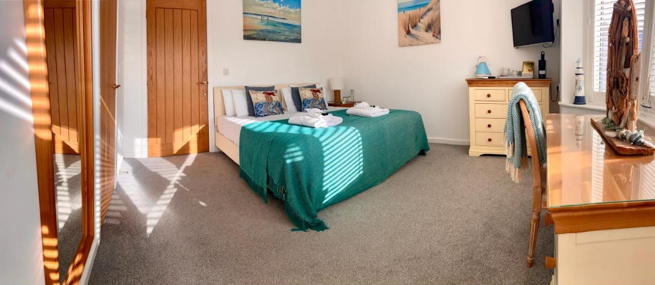 Avon Beach Bed & Breakfast Christchurch  Exterior photo